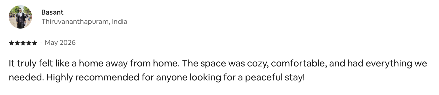Airbnb guest review screenshot — 5 stars